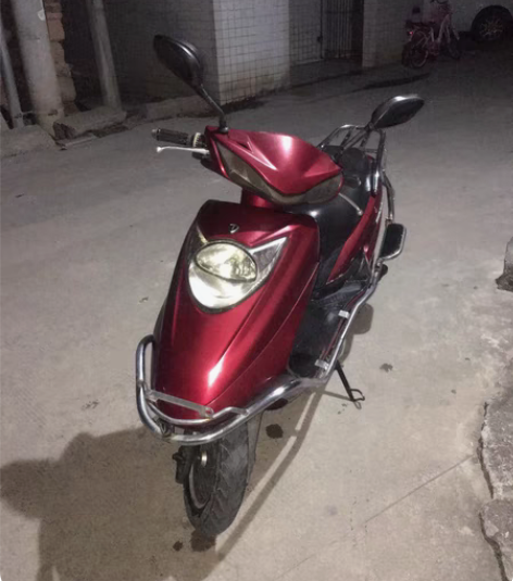 自用电动踏板摩托车，提速快，力气大，大功率...