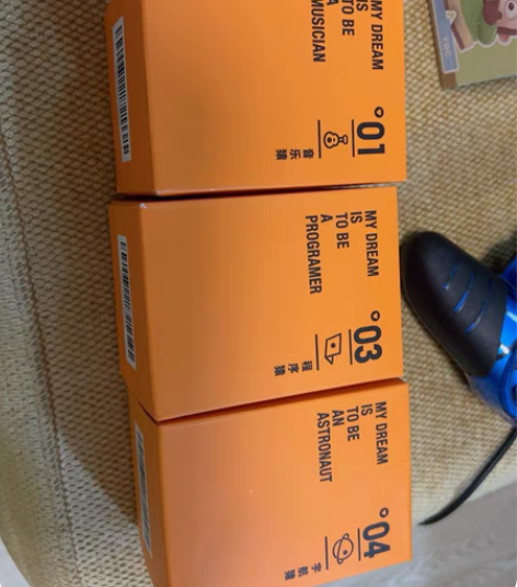 小猴子摆件 全套4个但只有134无2 全新...