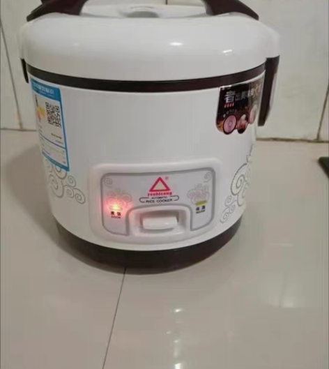 包邮全新红 三角电饭煲家用家用电饭煲 两种...