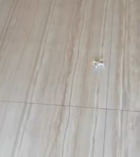 95新袖珍无人机，轴距4.5厘米，新换的电...