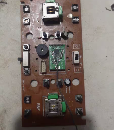 富斯一代协议航模遥控器主板，射频芯片a71...