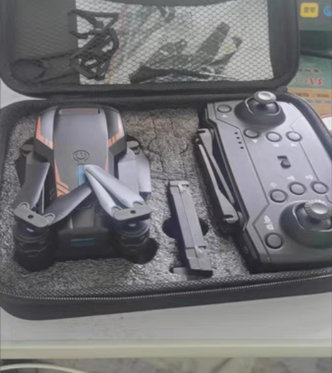 包邮去年旅游时候800左右买的全新个人闲置...