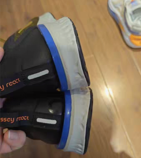 转卖NIKE Odyssey Epic R...