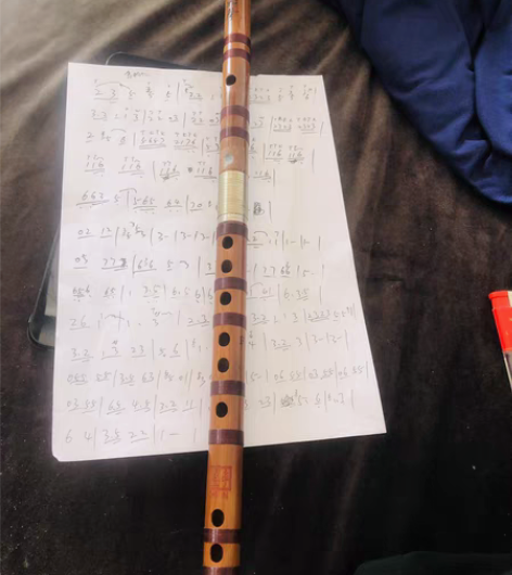 老丁手工笛子，F调的，总共吹了有二十个小时...