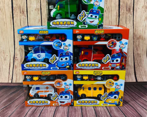 包邮正版百变校巴场景赛道机长车长警长医生歌...