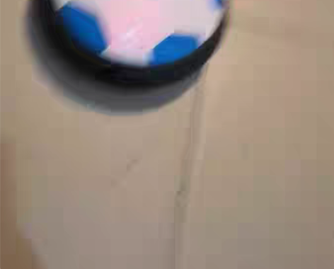 悬浮足球带音乐款，买回来玩了没十次，孩子姥...