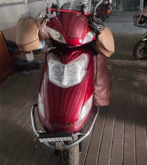 油电混动，一箱油4升跑300多公里，随车送...