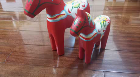 包邮手绘红马摆件瑞典达拉木马红色木质对马家...