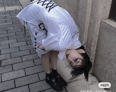 转卖小众设计摇滚哥特朋克goth绑带贴布白...