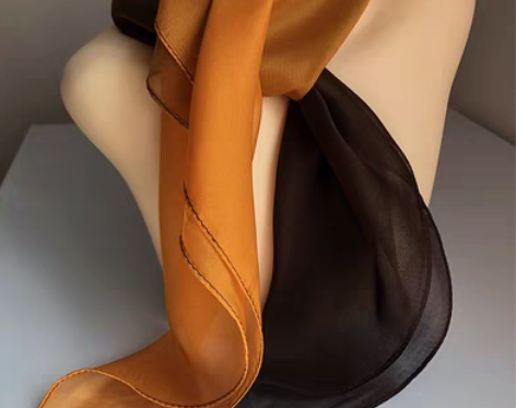 转卖真丝丝巾百搭围巾女秋季薄款小方巾渐变方...