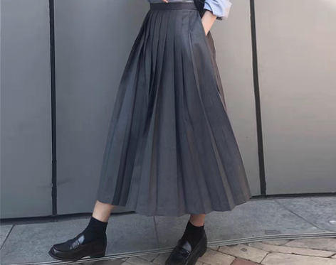 转卖百褶大摆裙a字伞裙长裙22秋冬高腰高温...