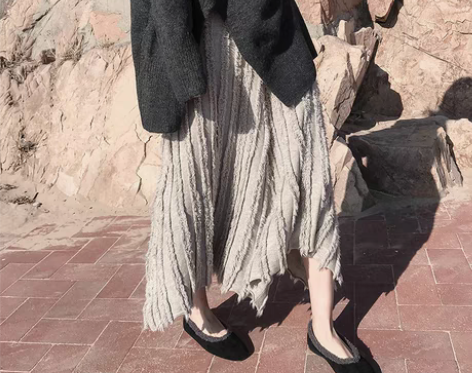 转卖秋季不规则裙子中长款流苏重工复古高腰显...