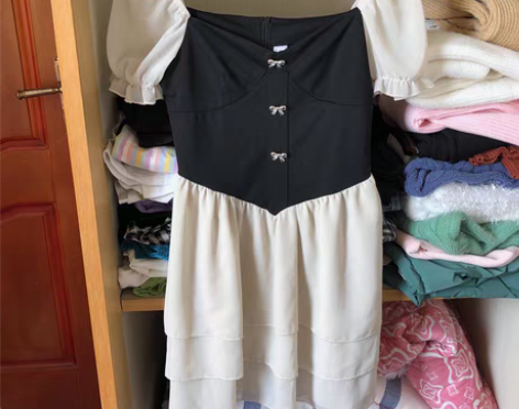 2022夏季新款倾城绝恋泡泡袖收腰显瘦法式...