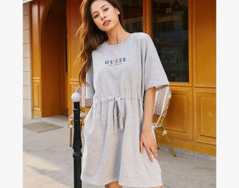 转卖【狂欢价】GUESS 2021新款春女...