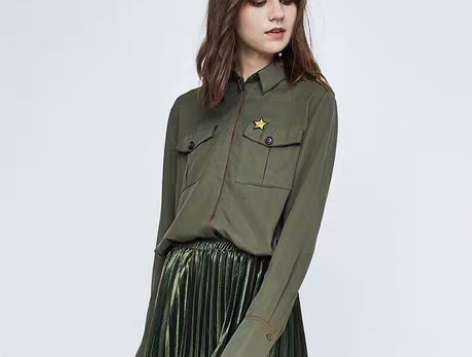 包邮地素衬衣，半裙也有，当年爆款，军旅风，...