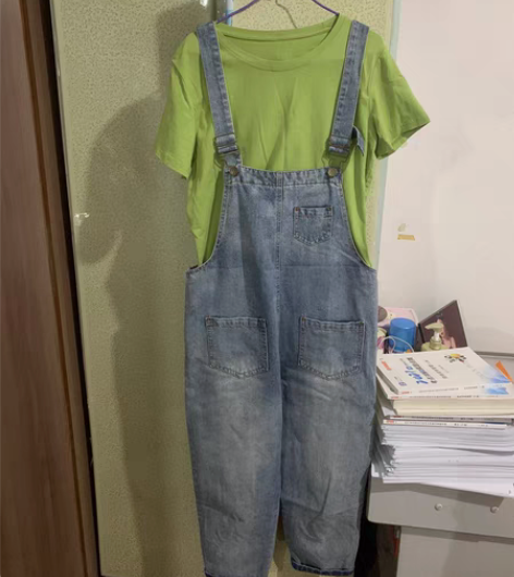 包邮背带牛仔裤 M码 宽松版呢 不挑...