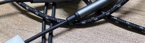 Libratone小鸟耳机 全新，仅试戴了...