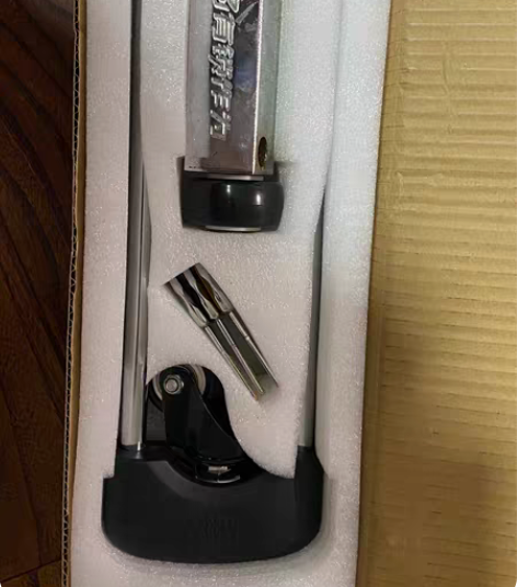 有锁作为 电动车锁 摩托车锁 带轮子，轮胎...