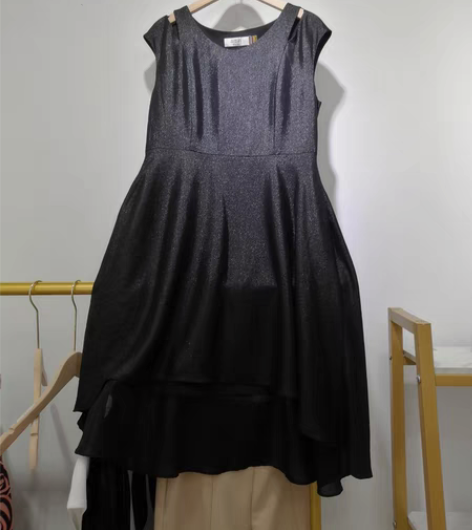 包邮品牌正货朝花夕拾聚酯纤维连衣裙轻盈透气...