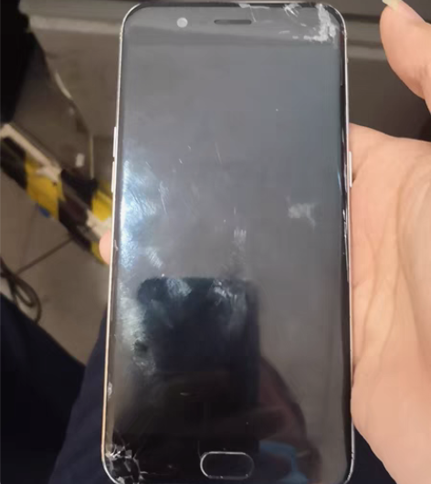 oppo r11内爆,主板好,功能好。有需...