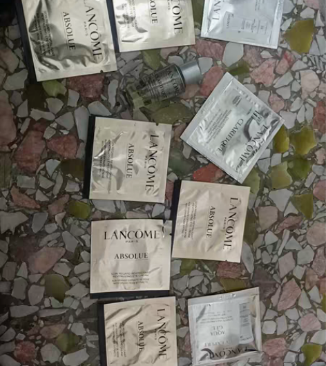 兰蔻眼霜试用,两套50 共10个 感兴趣的...