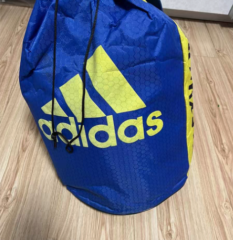 因孩子不想学跆拳道了，新买的护具只用过一次...