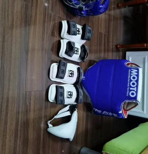 MOOTO,跆拳道护具,xs码。小朋友的 ...