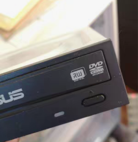 华硕DVD刻录机，可以刻录DL碟片，读盘功...