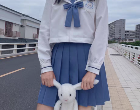 无吊牌 飞机盒 上衣l下群m 半包邮 加1...