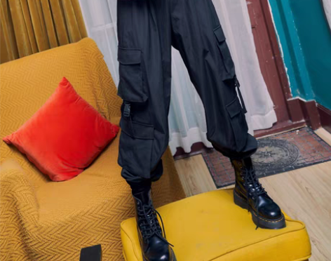 转卖【仅试穿】黑色工装裤女桥花家cec束脚...