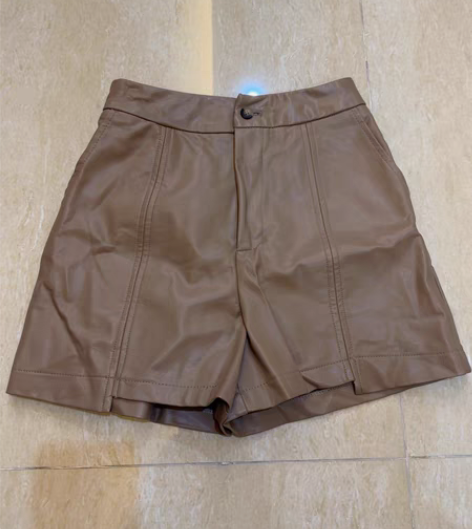 转卖77store 皮裤女外穿春秋季休闲短...