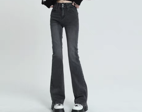 转卖WARDROBE高腰微喇叭牛仔裤女20...