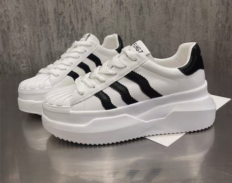 转卖厚底松糕小白鞋女真皮2022秋季新款百...