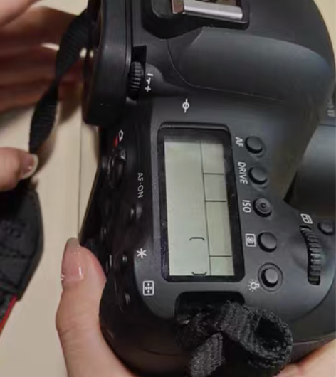 包邮佳能6d2+小痰盂（二手贩子勿扰） 相...