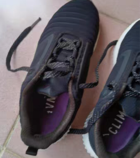 阿迪运动鞋春秋款，37码 感兴趣的话点“我...