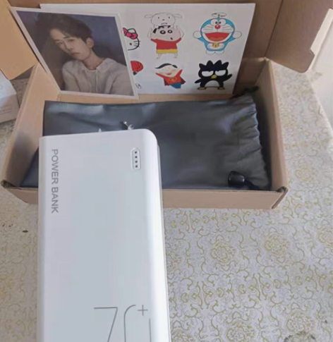 30000毫安充电宝大容量快充华为小米vi...