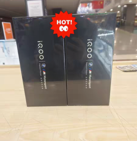 IQOO11   12+8+256，贼省电...