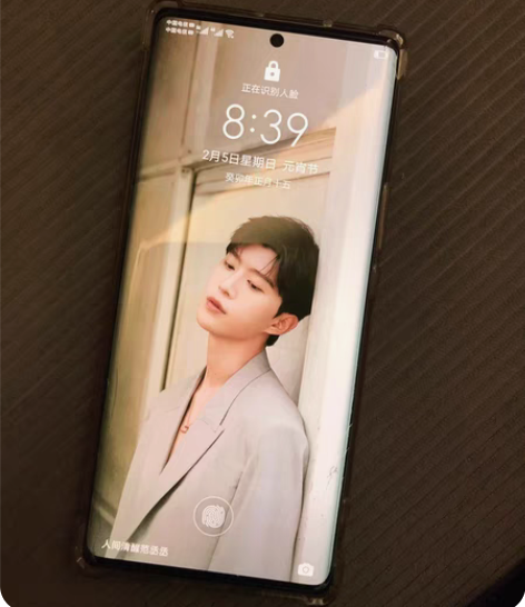 荣耀60SE 128G 一直带手机壳贴钢化...