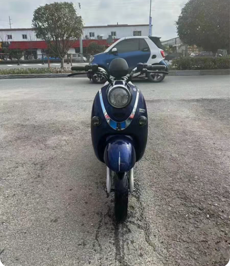 急出，转让！二手九成新 新国标电动车，带黄...