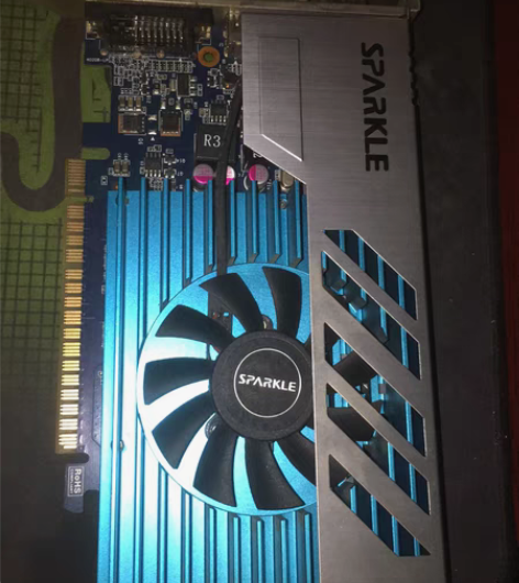 出旌宇显卡GT630-gt730 1G。电...