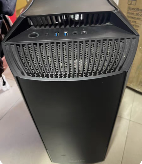 七彩虹黑鳍鲨主机机箱可装小板，大板 侧透机...