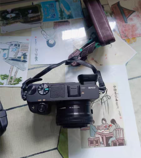 索尼A6400套机,16-50,有两块电池...