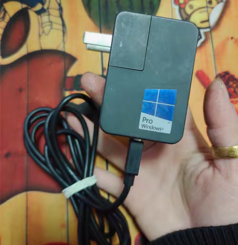 二手微软RT3 surface3电源适配器...
