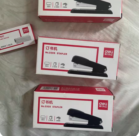 全新 得力 订书机0309(可钉25页）5...