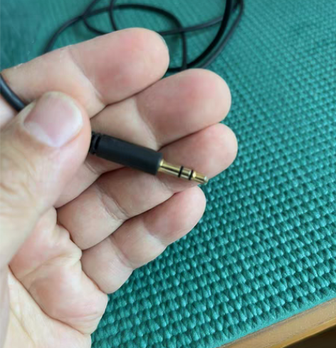 处理多余物品,很新,买来试听仅有轻微使用痕...