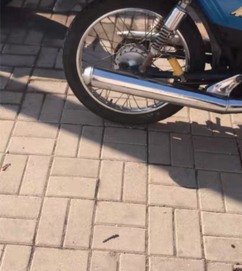 金城铃木AX100 库房停放十来年没动过了...