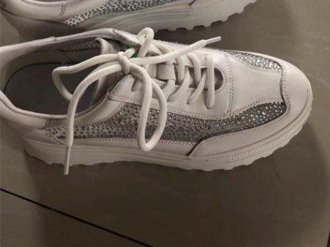 内增高鞋小白鞋厚底休闲鞋亮钻36，瘦脚穿，...