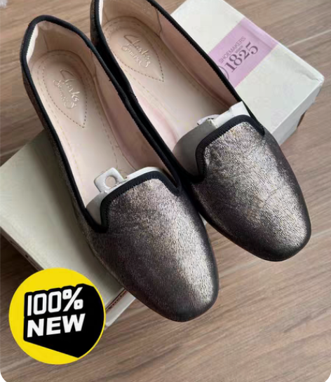 包邮全新Clarks其乐Chia Mill...