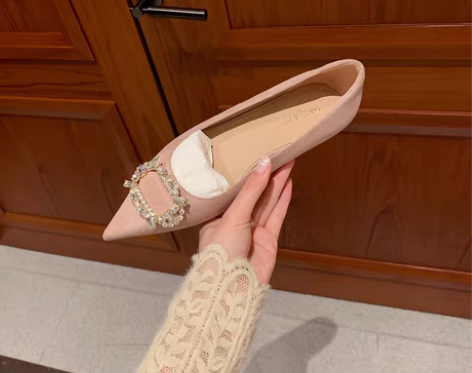 转卖【sheii苏茵茵】生日会～水钻方扣尖...