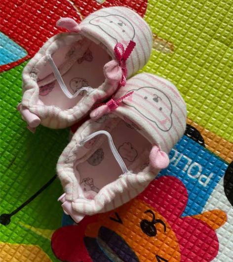 包邮TW小熊软底鞋，内长11cm，鞋小了，...